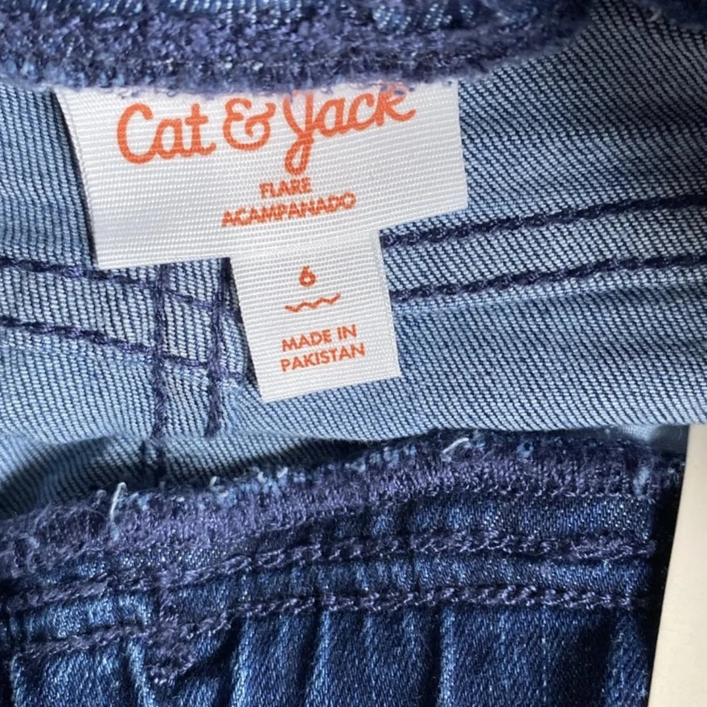 NWT Cat & Jack and Old Navy Girl’s Jean Bundle. Size 6 and 6/7. Skinny And Flare